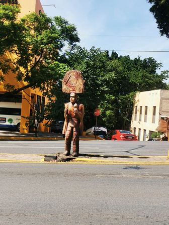 Restaura autoridad municipal de Oaxaca de Juárez la escultura “El Danzante”