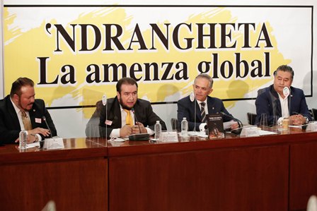 Presentan en el Senado “Ndrangheta, la amenaza global”, libro que expone a esta red criminal