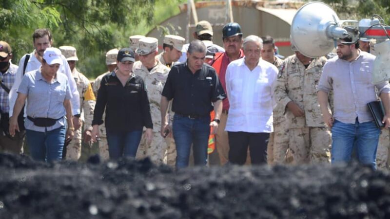 Rescatar con vida a los mineros atrapados, prioridad del presidente Andrés Manuel López Obrador