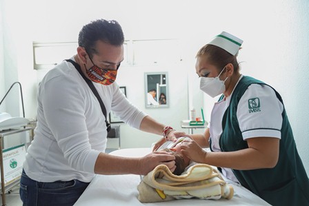 Aplicará IMSS más de 80 mil dosis de la vacuna hexavalente a menores de un año de edad