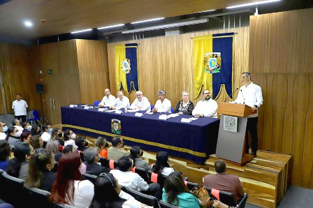 Inauguran gobernador y rector Extensión Universitaria UNAM-Oaxaca