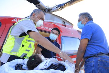 Traslada helicóptero del Gobierno de Oaxaca a menor de edad en estado crítico