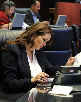 Promueve senadora uso de “currículum ciego” para evitar la discriminación en contrataciones