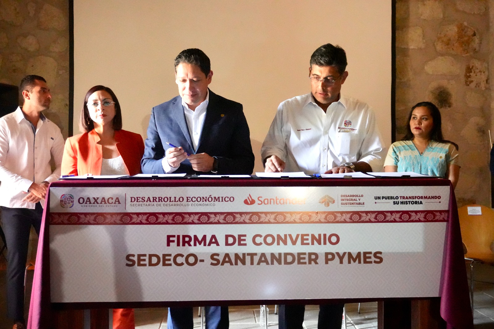 Mil 500 millones de pesos para fortalecer pequeñas y medianas empresas en Oaxaca