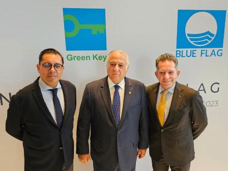 Reafirma Posadas compromiso con la sostenibilidad, recibe distintivos Green Key y Blue Flag