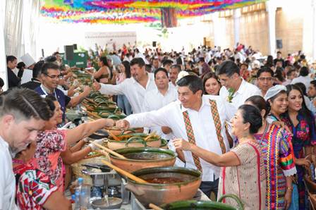 Festival de los Moles, exitosa muestra de la riqueza gastronómica de los pueblos de Oaxaca