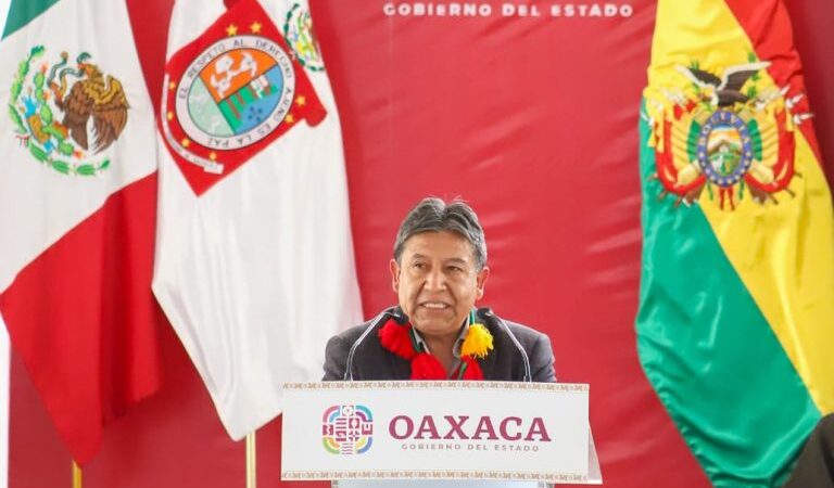 Espantó a la derecha oaxaqueña la presencia del vicepresidente de Bolivia David Choquehuanca y el español Juan Carlos Monedero