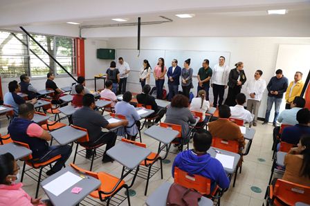 Aspirantes a integrar Consejos Municipales en Oaxaca presentan examen de conocimientos