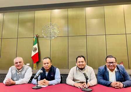 Gobiernos Federal, Estatal y Sección XXII