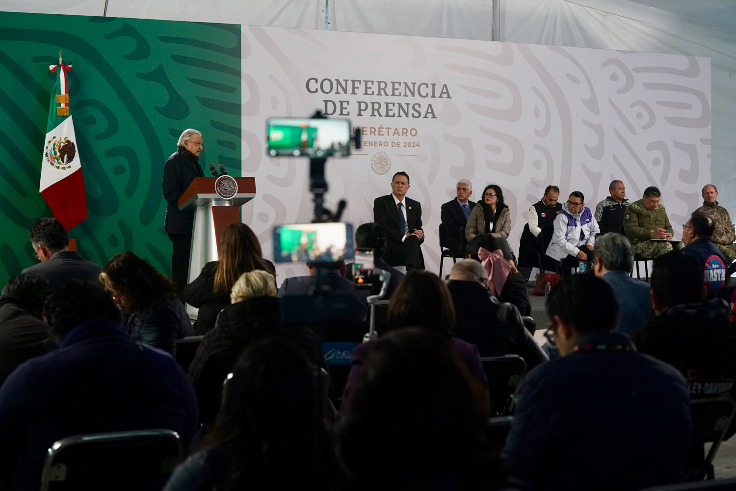 Conferencia de prensa matutina del presidente Andrés Manuel López Obrador #AMLO desde Querétaro. Lunes 21 de enero de 2024. Versión estenográfica.