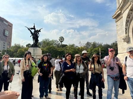 Caminatas fotográficas por la ciudad, entre las actividades de la exposición Mexichrome