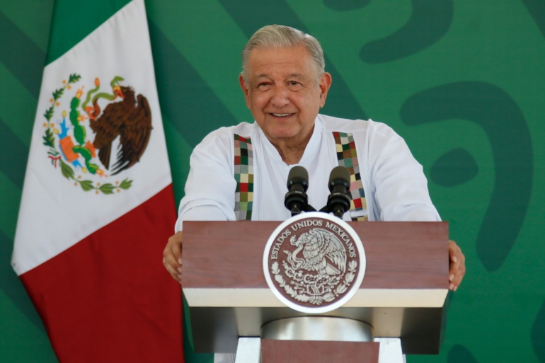 Conferencia de prensa matutina del presidente Andrés Manuel López Obrador.  Jueves 15 de febrero. Versión estenográfica.