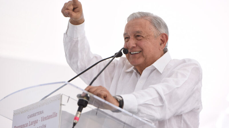 El presidente Andrés Manuel López Obrador inaugura carretera Oaxaca-Puerto Escondido