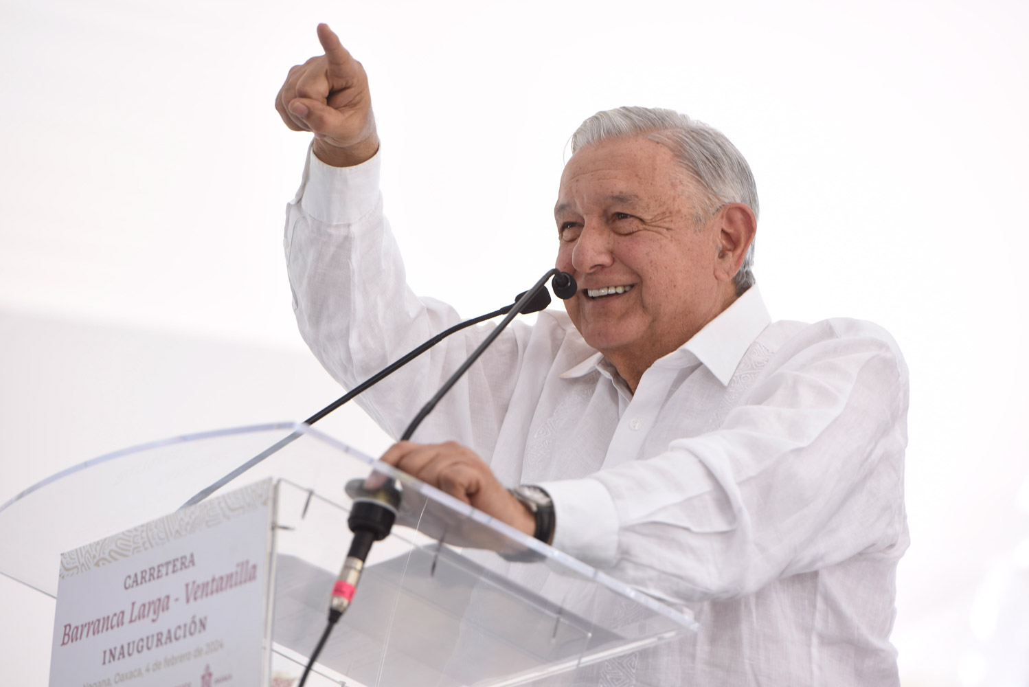 El presidente Andrés Manuel López Obrador inaugura carretera Oaxaca-Puerto Escondido