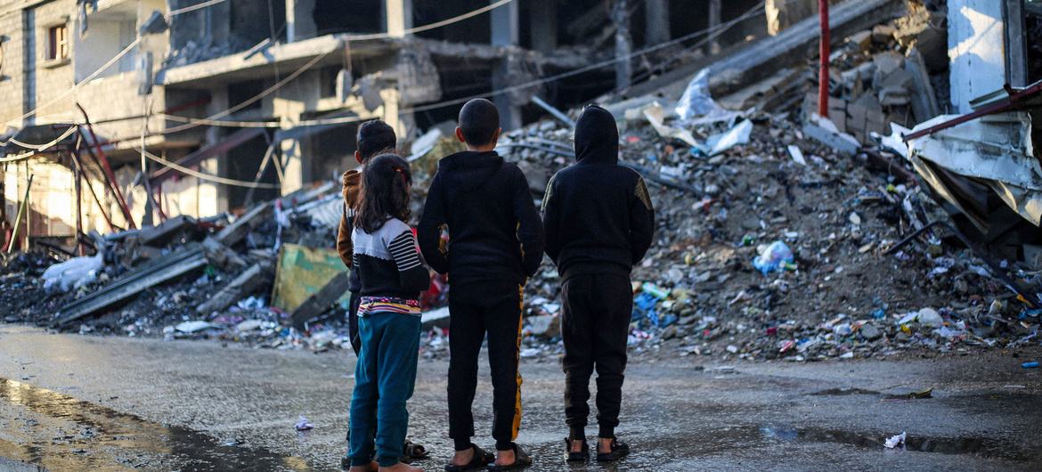 Se tardará años en retirar casi 23 millones de toneladas de escombros en Gaza