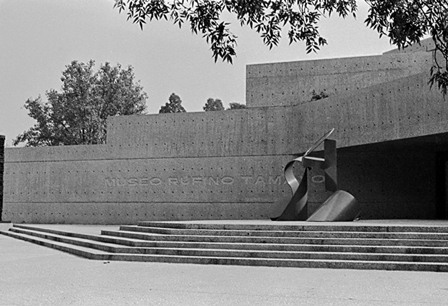 Manejo de las escalas y geometría llevaron al arquitecto Abraham Zabludovsky a crear obras monumentales