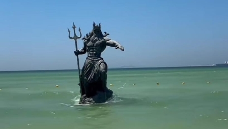 Estatua de Poseidón