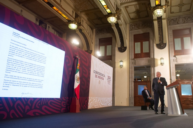 El Presidente Andrés Manuel López Obrador expone a Joe Biden injerencia de Estados Unidos al financiar a Mexicanos contra la Corrupción