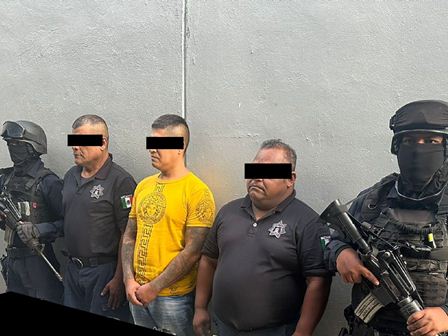 Detiene Policía Estatal a tres personas por portación ilegal de armas de fuego en Jamiltepec, Oaxaca