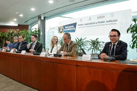 Revisan estrategias para fortalecer colaboración entre los poderes Legislativo y Judicial