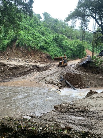 Informan afectaciones en caminos y puentes en Oaxaca por lluvias