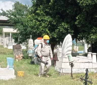 Inicia Servicios de Salud de Oaxaca operativo contra el dengue en 279 panteones