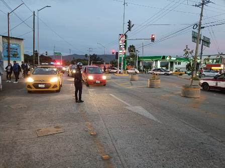 Refuerzan seguridad vial