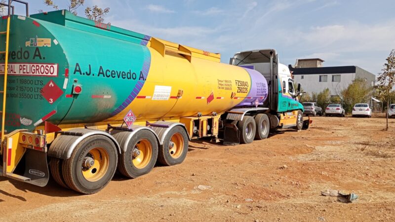 HUCHICOL FANTAMA EN EL DEPÓSITO DE PEMEX OAXACA
