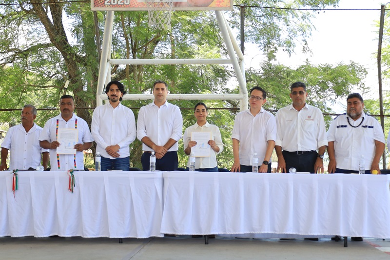 Recibe Villa Hidalgo Yalalag disculpa pública de Adidas por plagio del diseño de su huarache