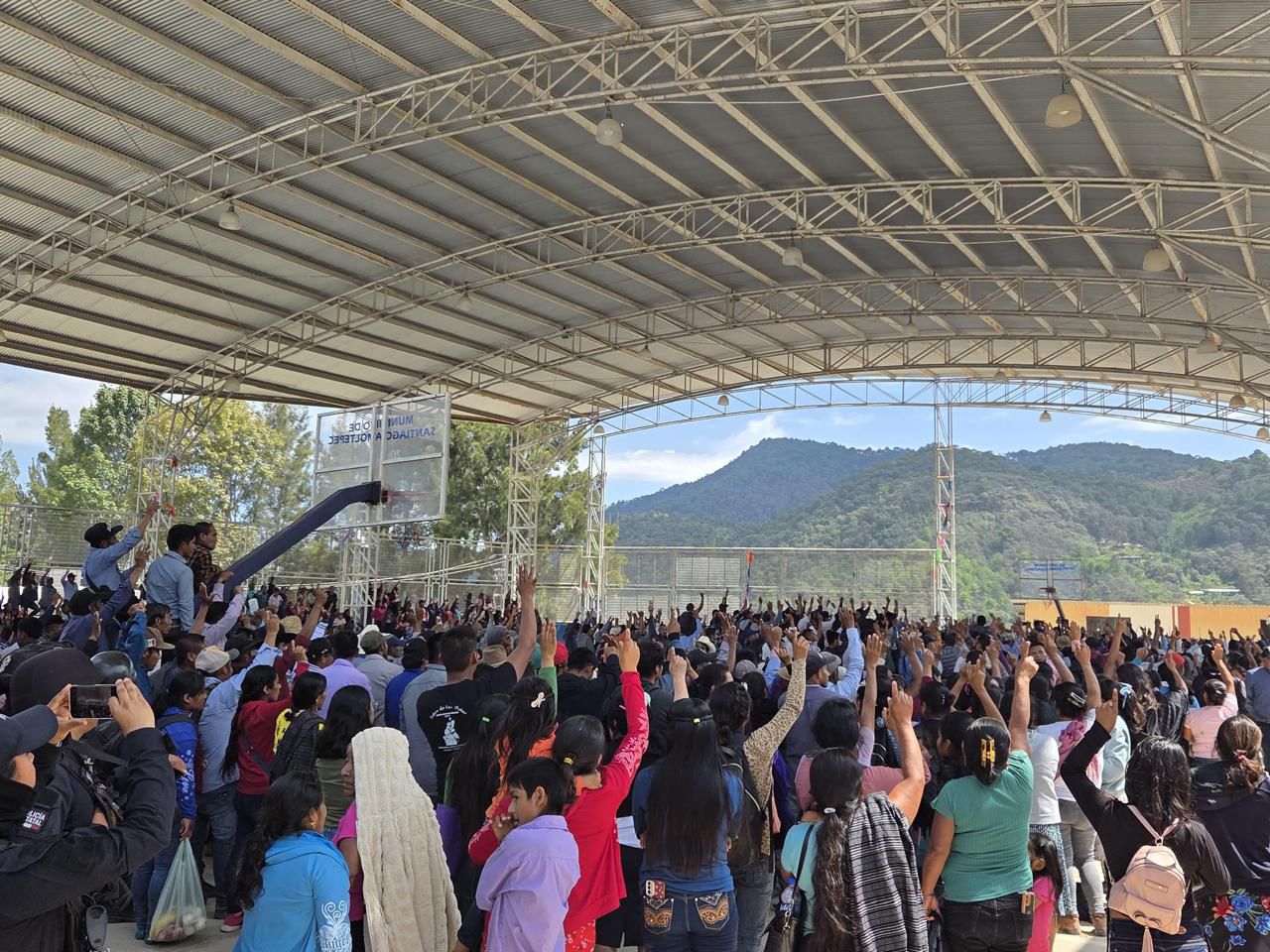 En la segunda de tres asambleas, ratificada la planilla de Alexis Torres Ramírez en Santiago Amoltepec