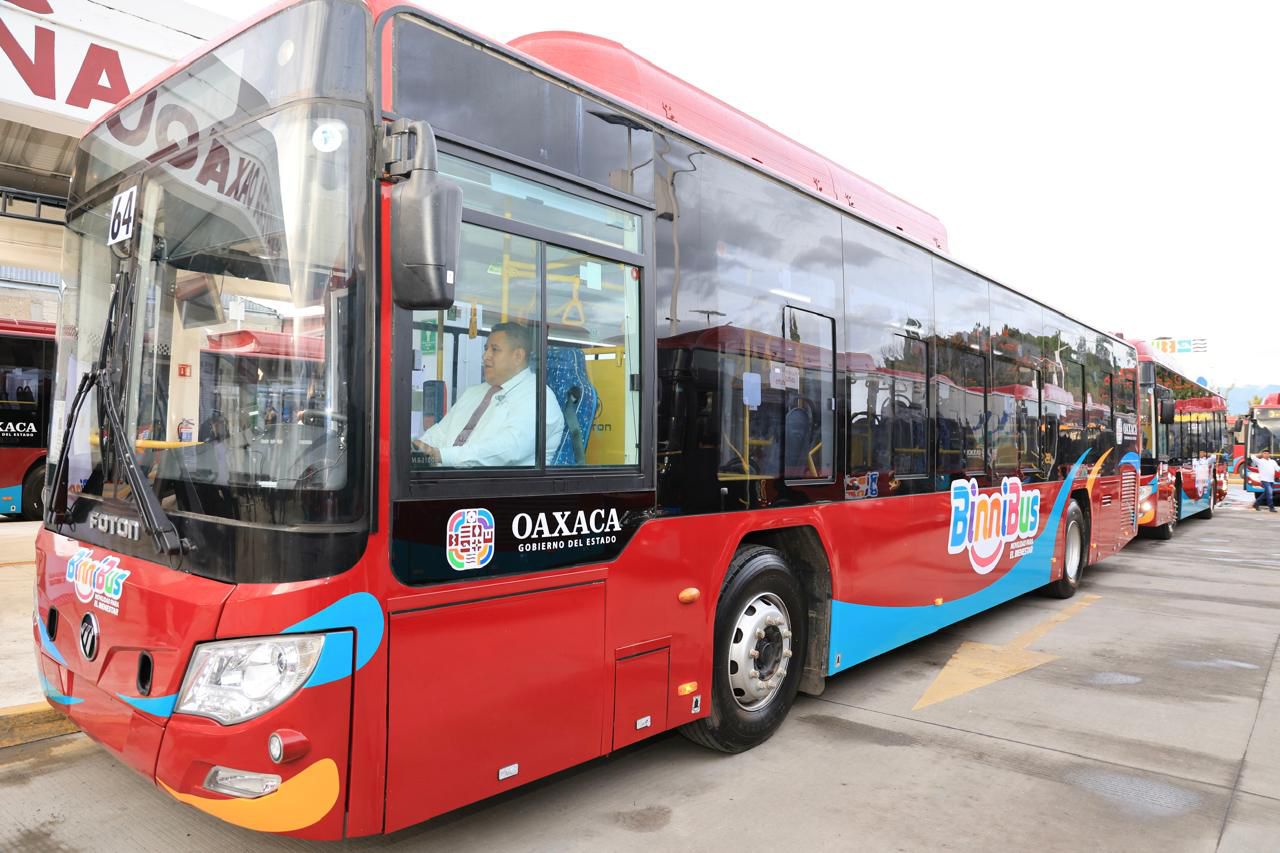 Ponen en operación ruta troncal Viguera-Xoxocotlán del BinniBus con camiones modernos y seguros