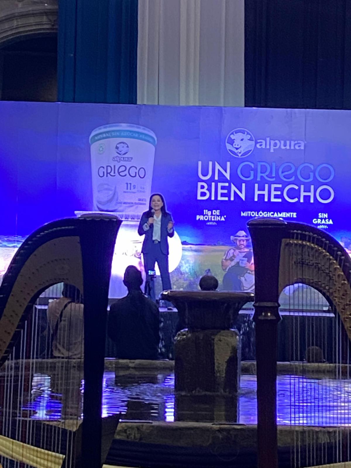 Alpura Griego hace su debut en el mercado mexicano, elaborado con leche 100% de vaca