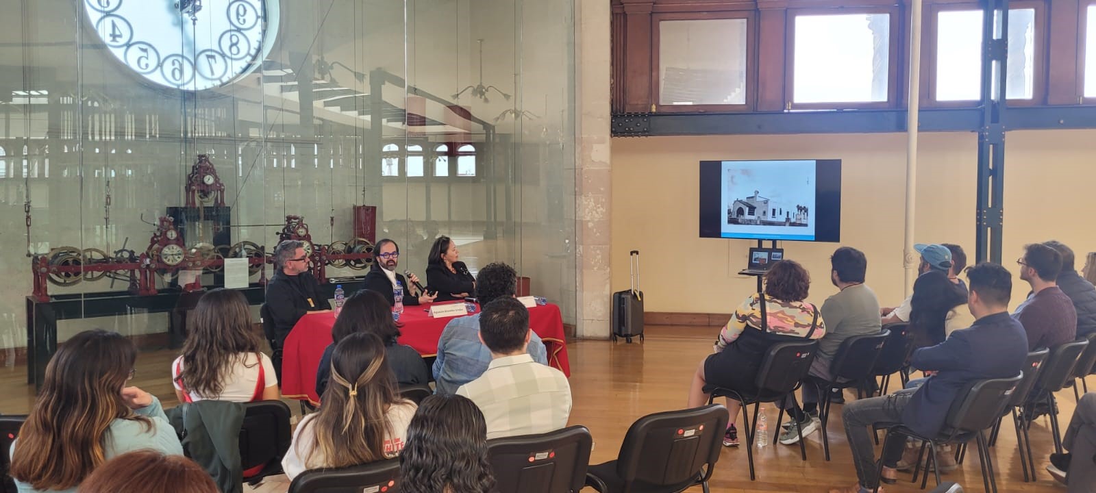 Rafael Urzúa: Conversatorio sobre su trayectoria y legado arquitectónico