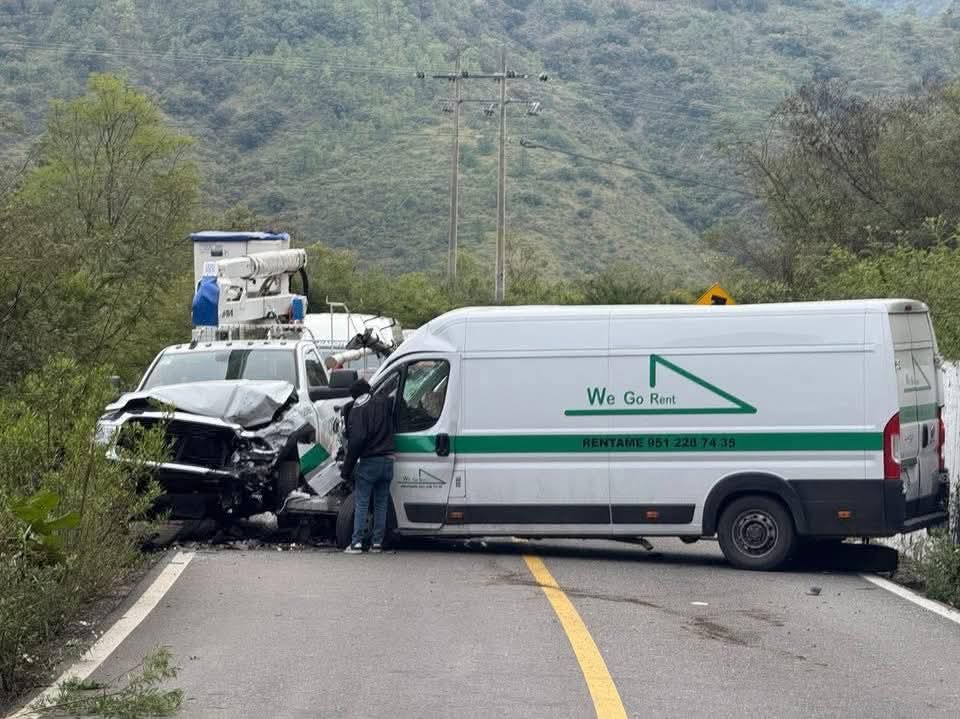 Deja persona lesionada accidente vehicular en carretera 175 en Santa Catarina Ixtepeji: Protección Civil