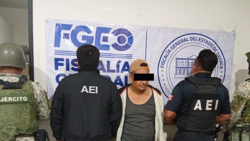 Dos detenidos por narcomenudeo