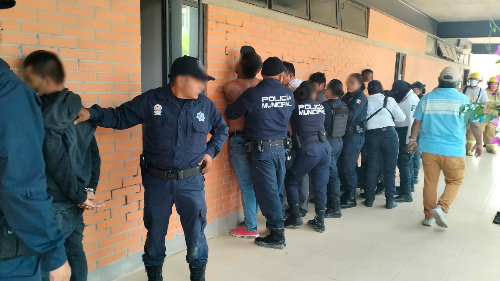 Detienen a siete personas luego de impedir probable despojo de un inmueble en el centro de Huajuapan de León