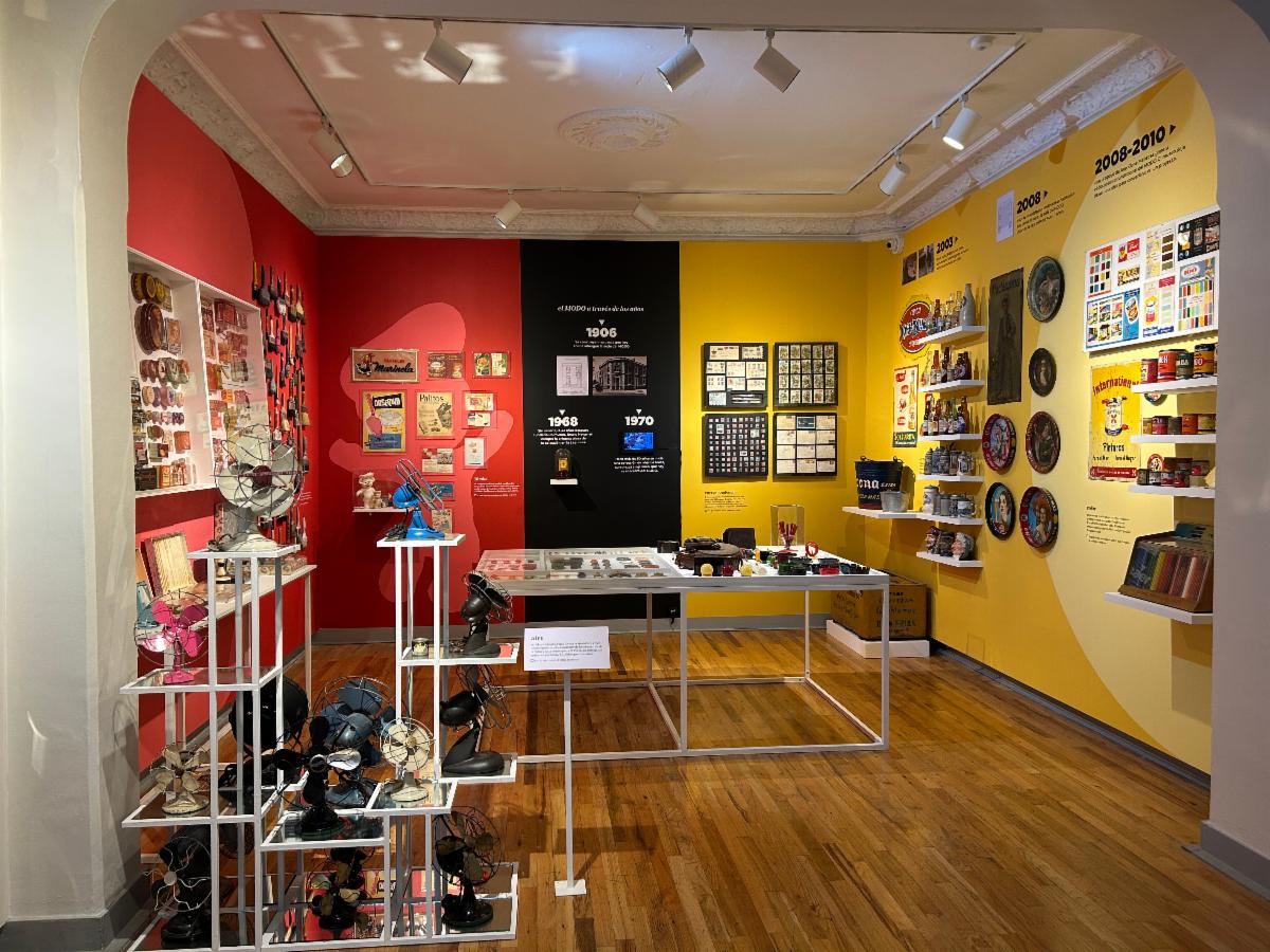 Celebra El Modo 15 años con una exposición tan amplia como su acervo: La colección, con todas sus letras