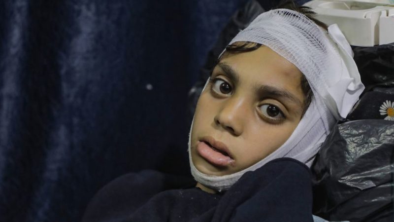 30 minutos dentro de un hospital de Gaza: terror y muerte de los niños víctimas de drones y bombardeos del Ejército de Israel