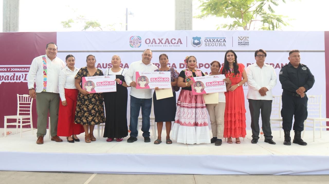 Clausuran Territorios y Jornadas Cayapadu Lii en Matías Romero Avendaño, Oaxaca