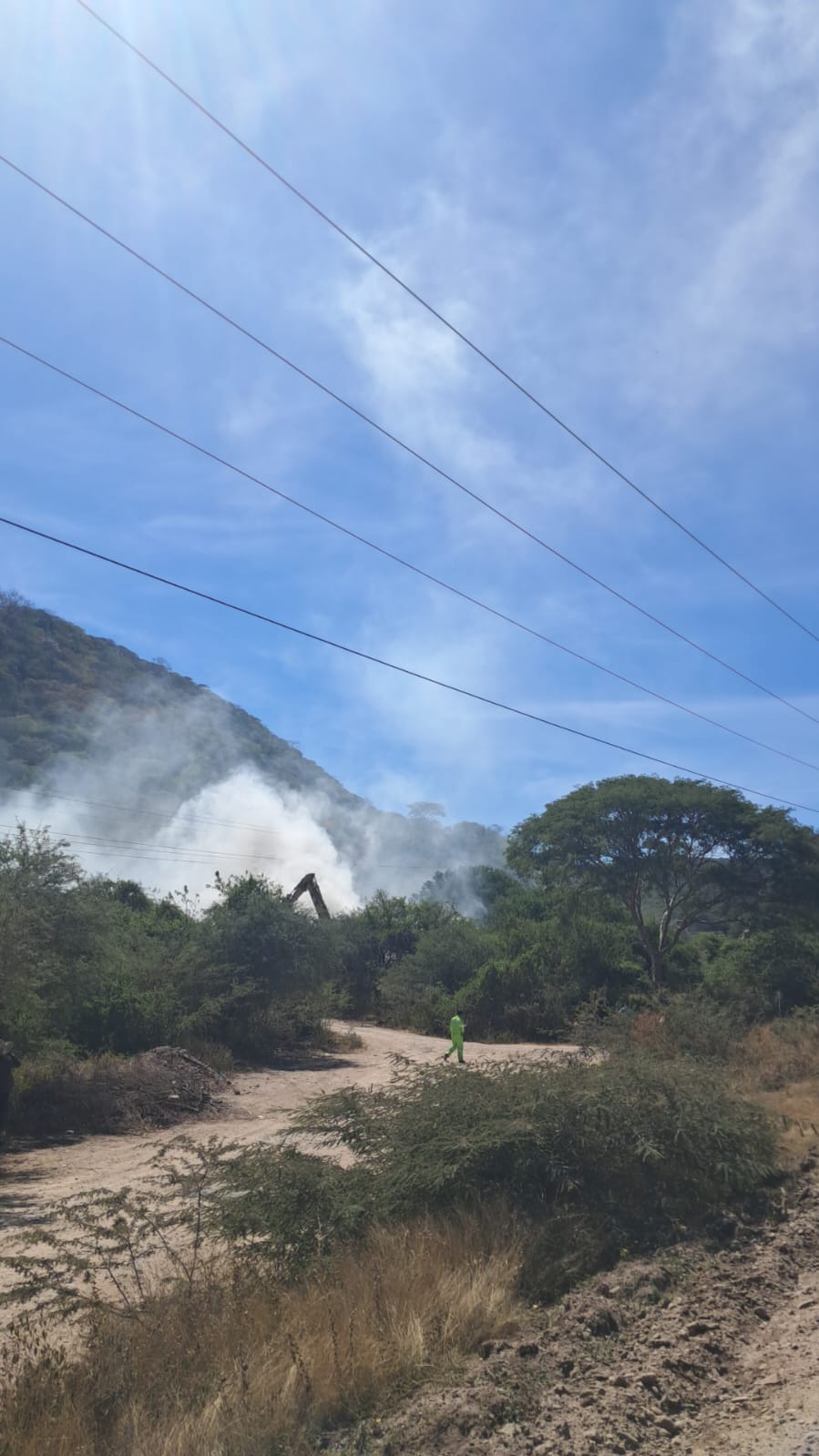 Restablecen circulación vehicular tras incidente en carretera Mariscala–Tamazola