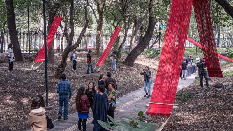Las ancestras que tejen, hablan y caminan