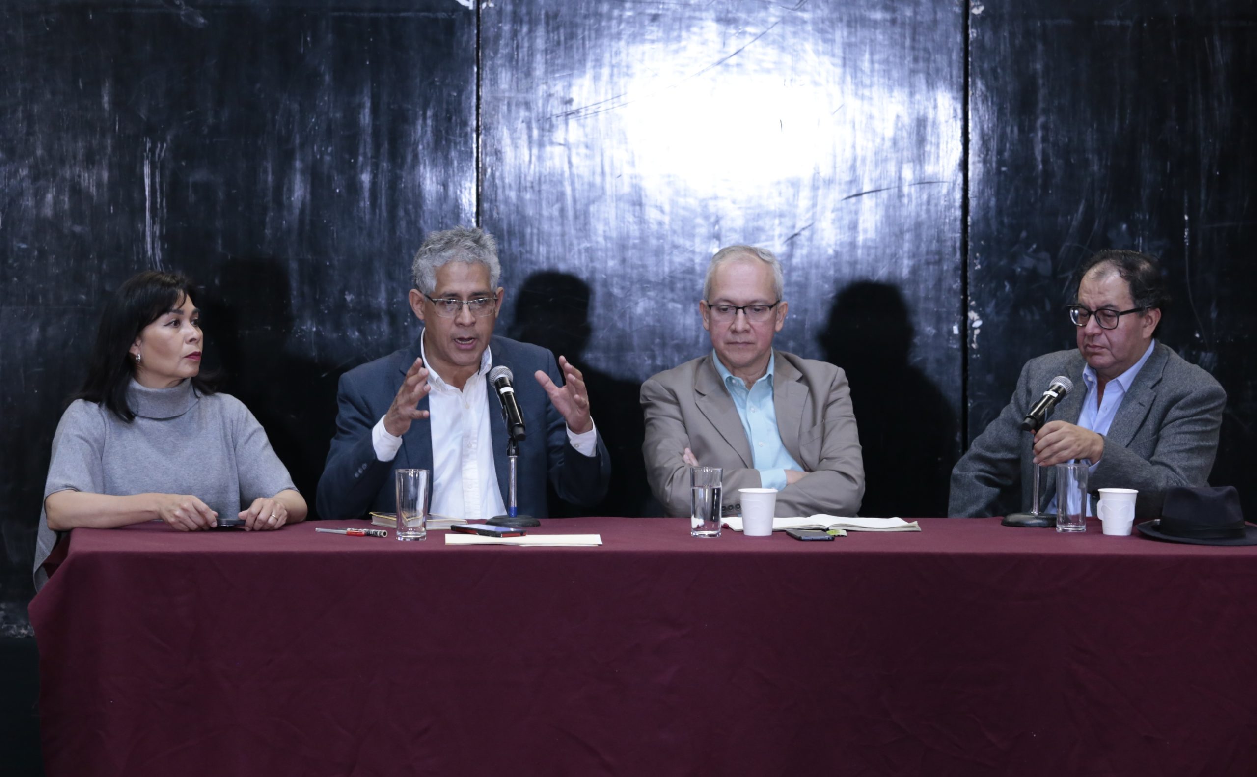 Analizan historiadores evolución política de México y Centroamérica en los siglos XIX y XX