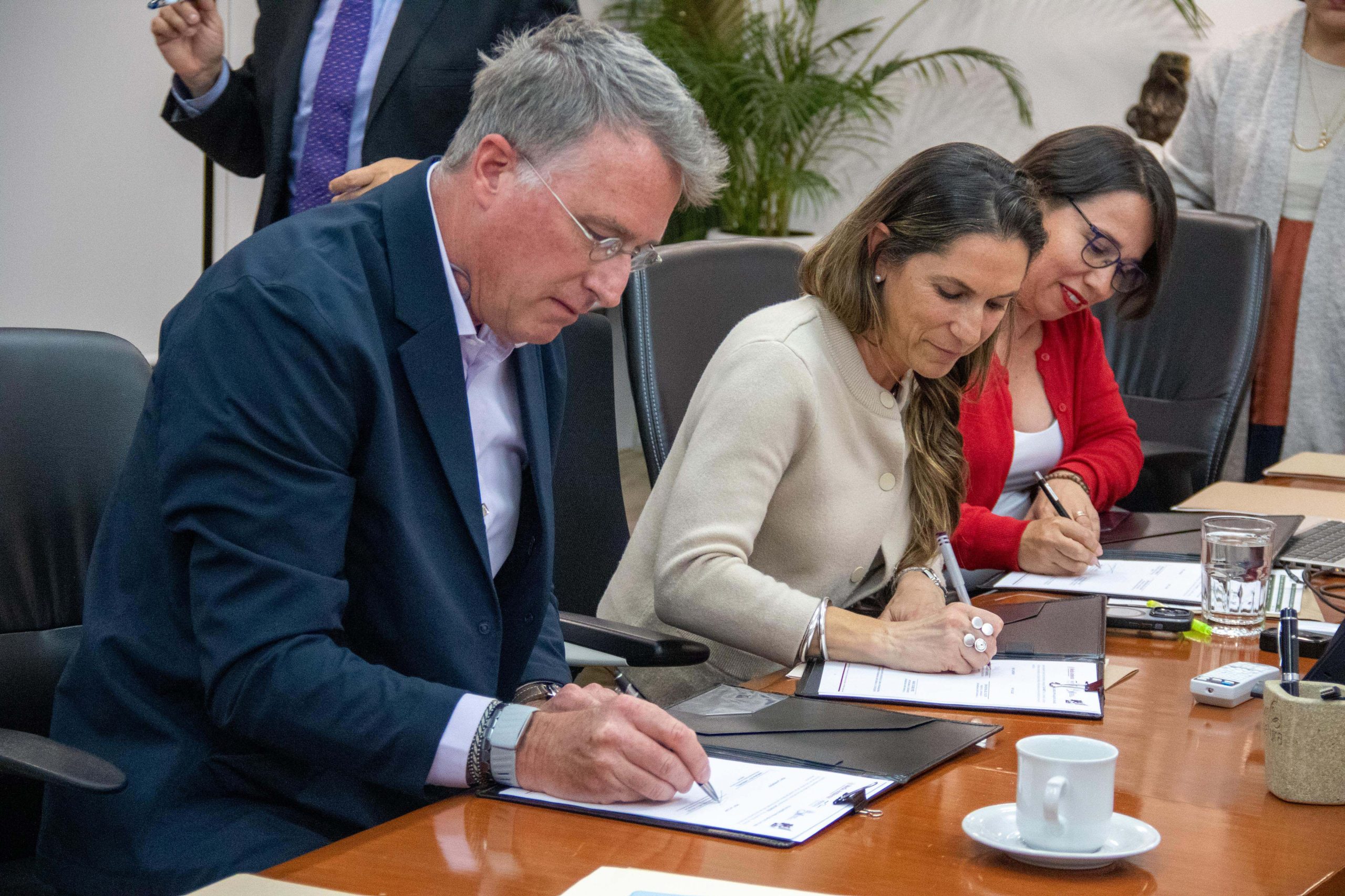 Acuerdan Profepa y Confederación Latinoamericana de Agentes Aduanales fortalecer vigilancia ambiental del comercio exterior