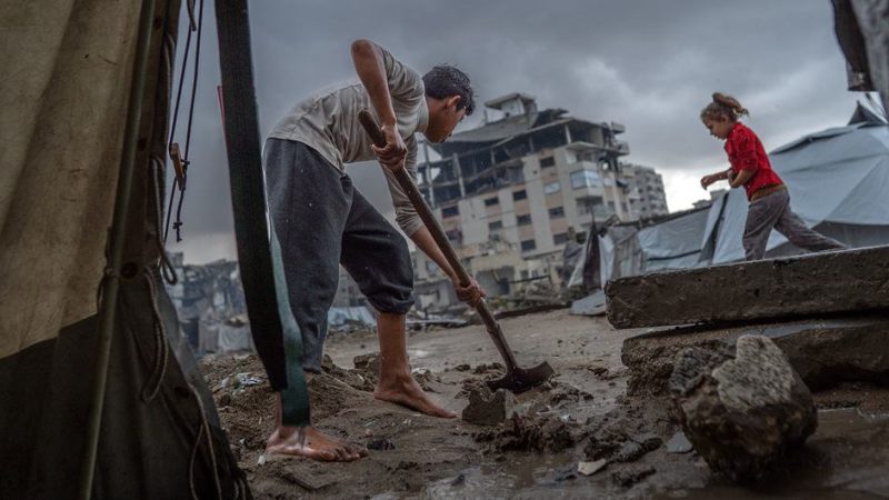 El hambre en Gaza sigue en niveles “críticos” dos meses después del alto el fuego
