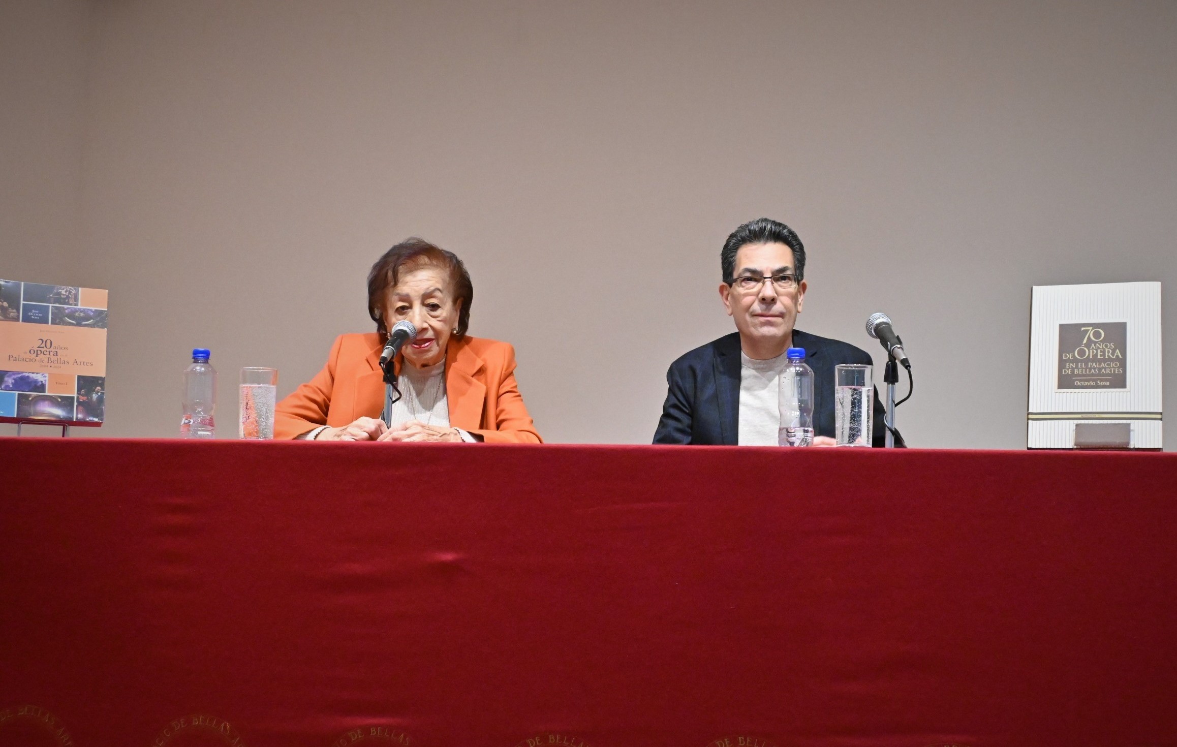 Dialogan Alicia Torres Garza y Octavio Sosa sobre la historia lírica mexicana