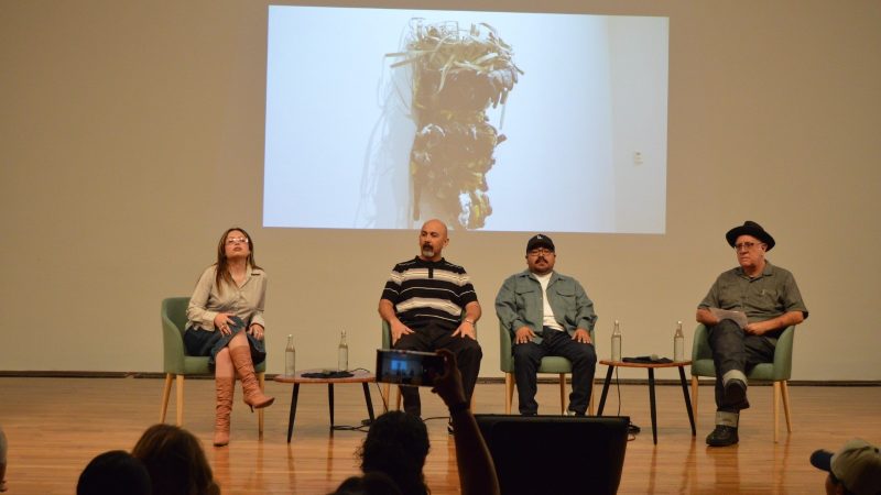 Programa Charlas en torno al movimiento chicano