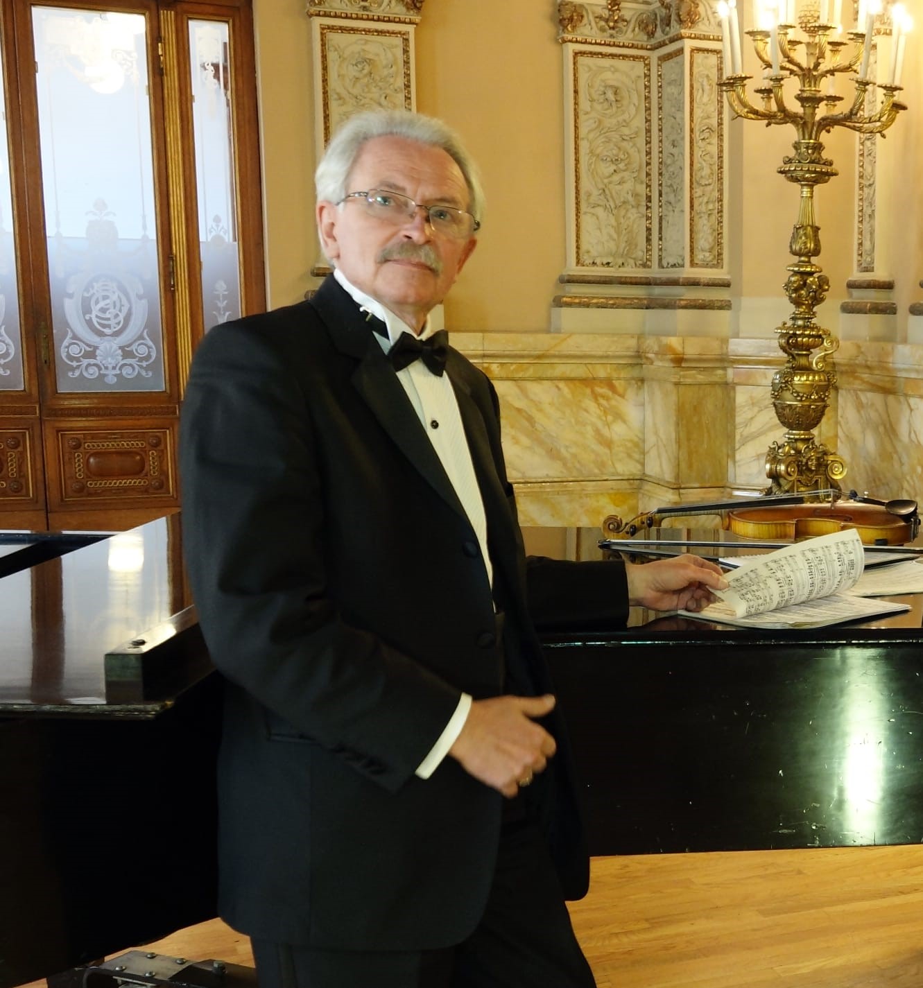 Participará violinista Vladimir Tokarev en el ciclo solistas de la Orquesta de Cámara de Bellas Artes