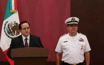 La Marina aprende a Sergio Villareal Barragán alias El Grande principal operador de los Beltrán  Leyva