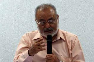 Bloquean crucero para exigir reinstalación de 600 trabajadores despedidos por Cipriano Flores Cruz, director de Educación para Adultos