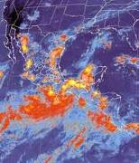 Una persona muerta, dos desaparecidas y mil 500 afectadas dejan fuertes lluvias de ayer